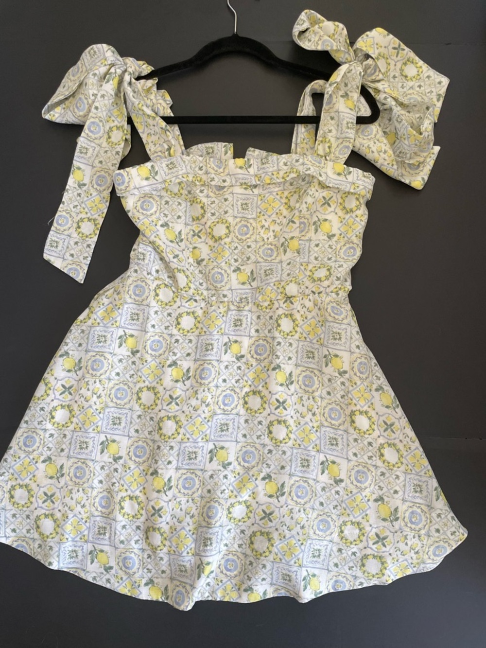Adorable Women’s Mi Ami Floral Lemon Mini Tie Strap Summer Dress Size M